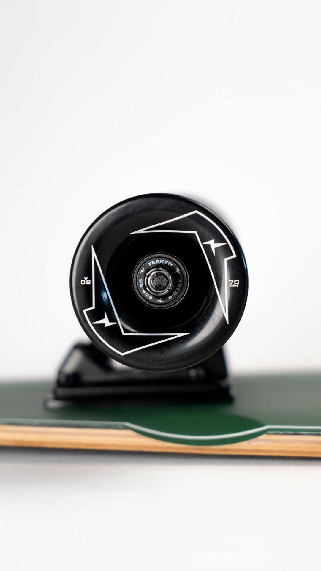 Carver Skateboard - Black Wheels