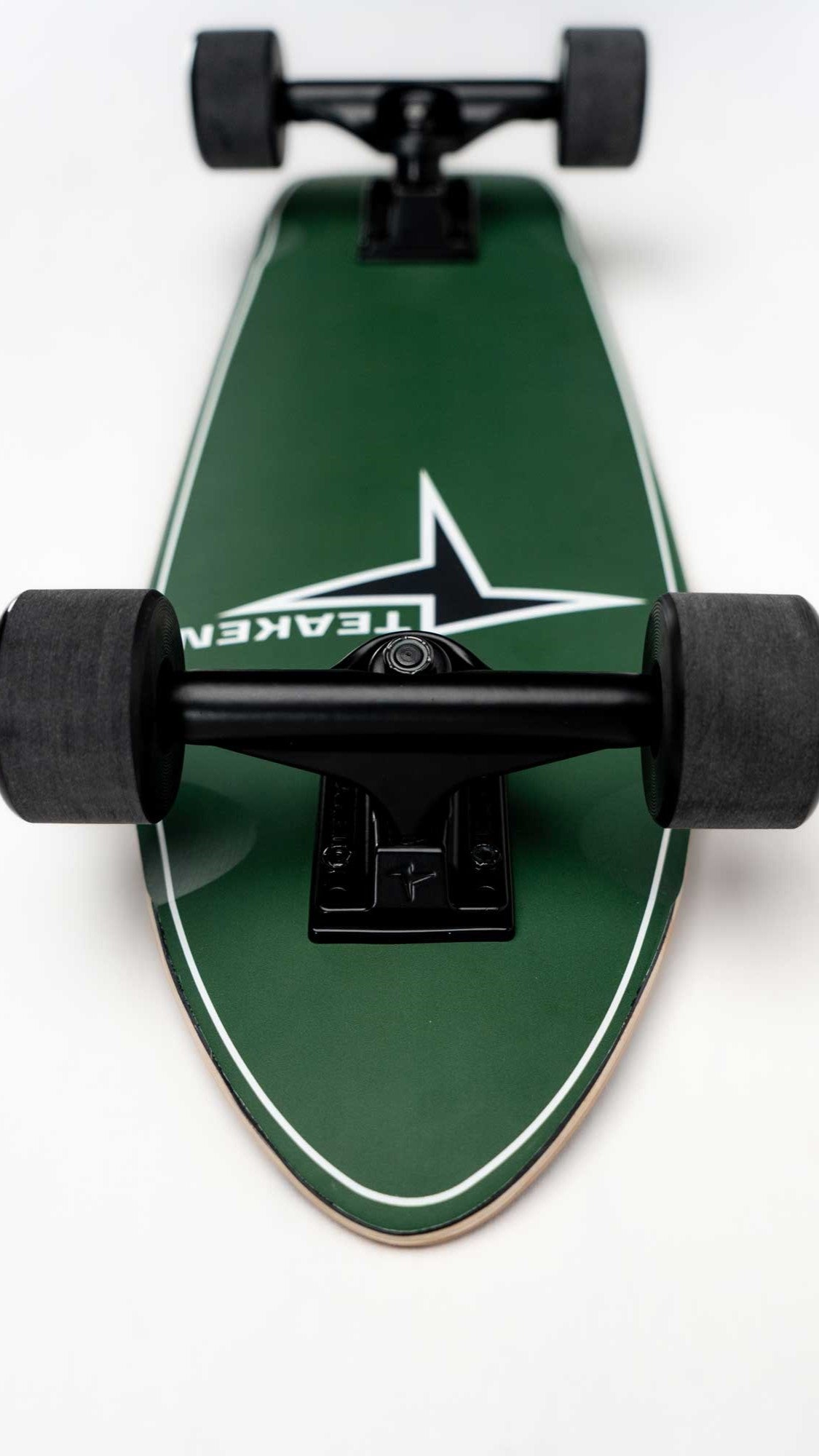 Groveler Leaf Skateboard Black Wheels